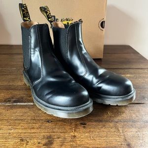 Dr martens Chelsea boots size 8